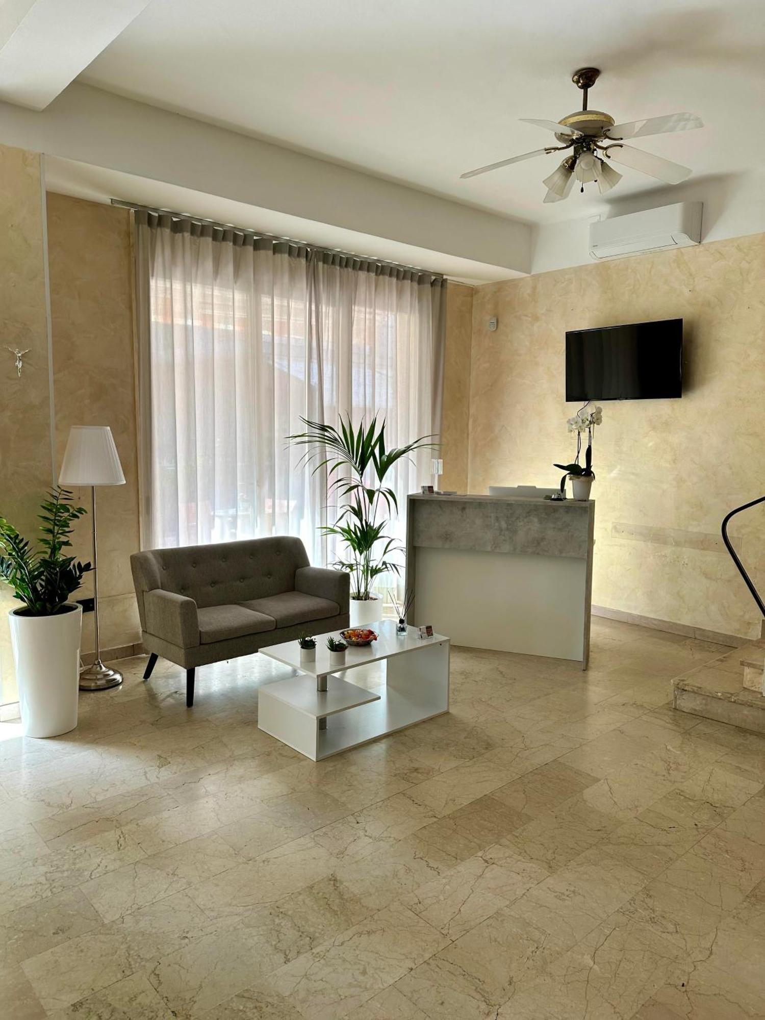 Hotel Enna 리미니 외부 사진