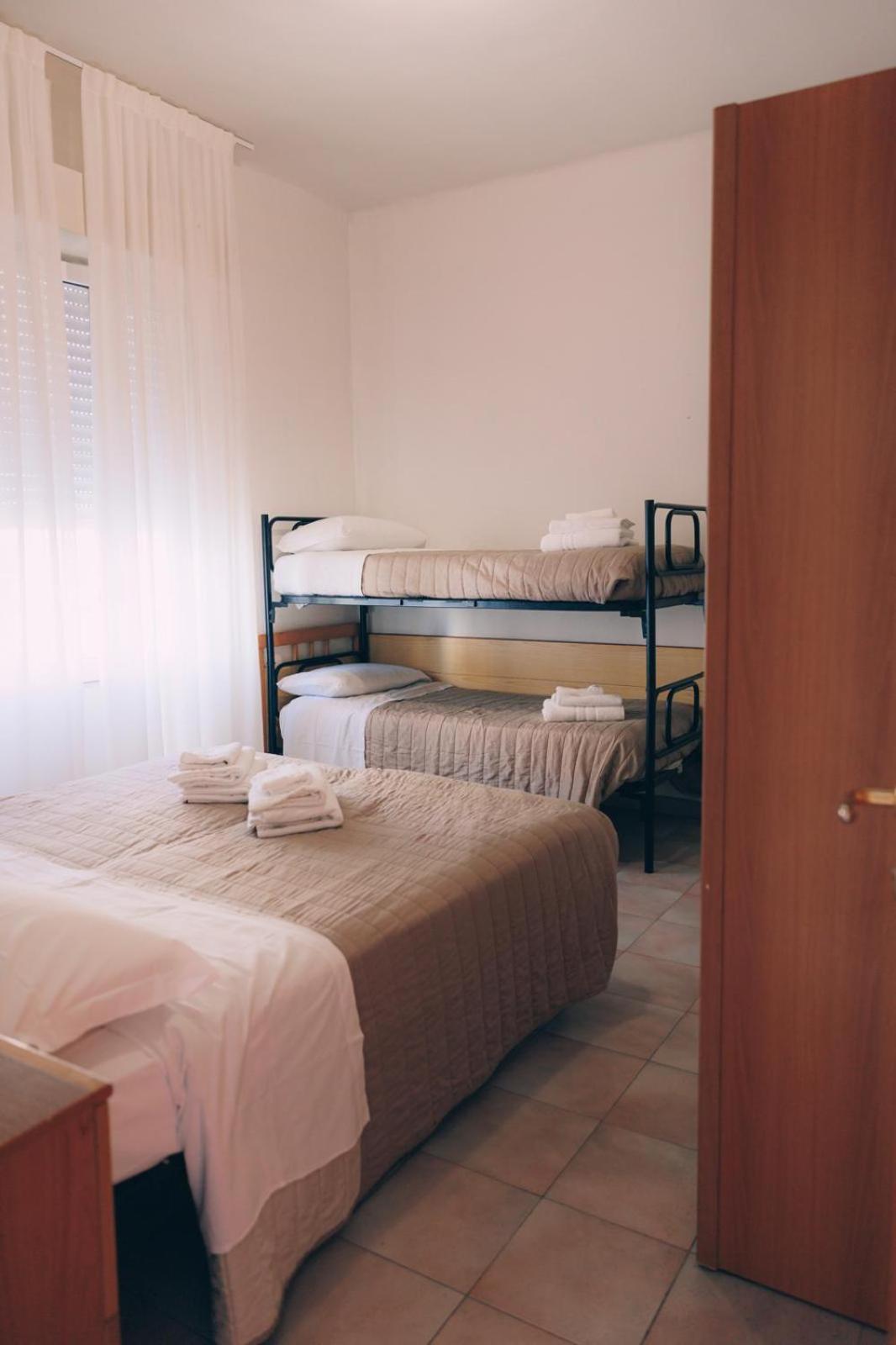Hotel Enna 리미니 외부 사진